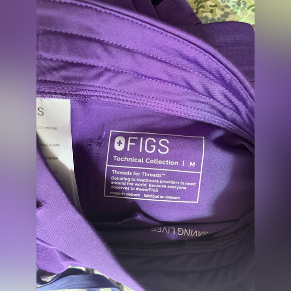 Figs Scrub Set - Picture 2 of 2